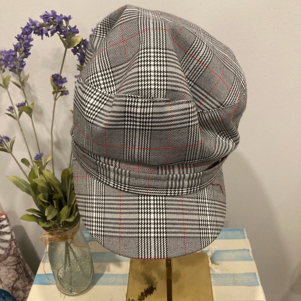 Plaid Pageboy Cap in Black and White with Red Accents